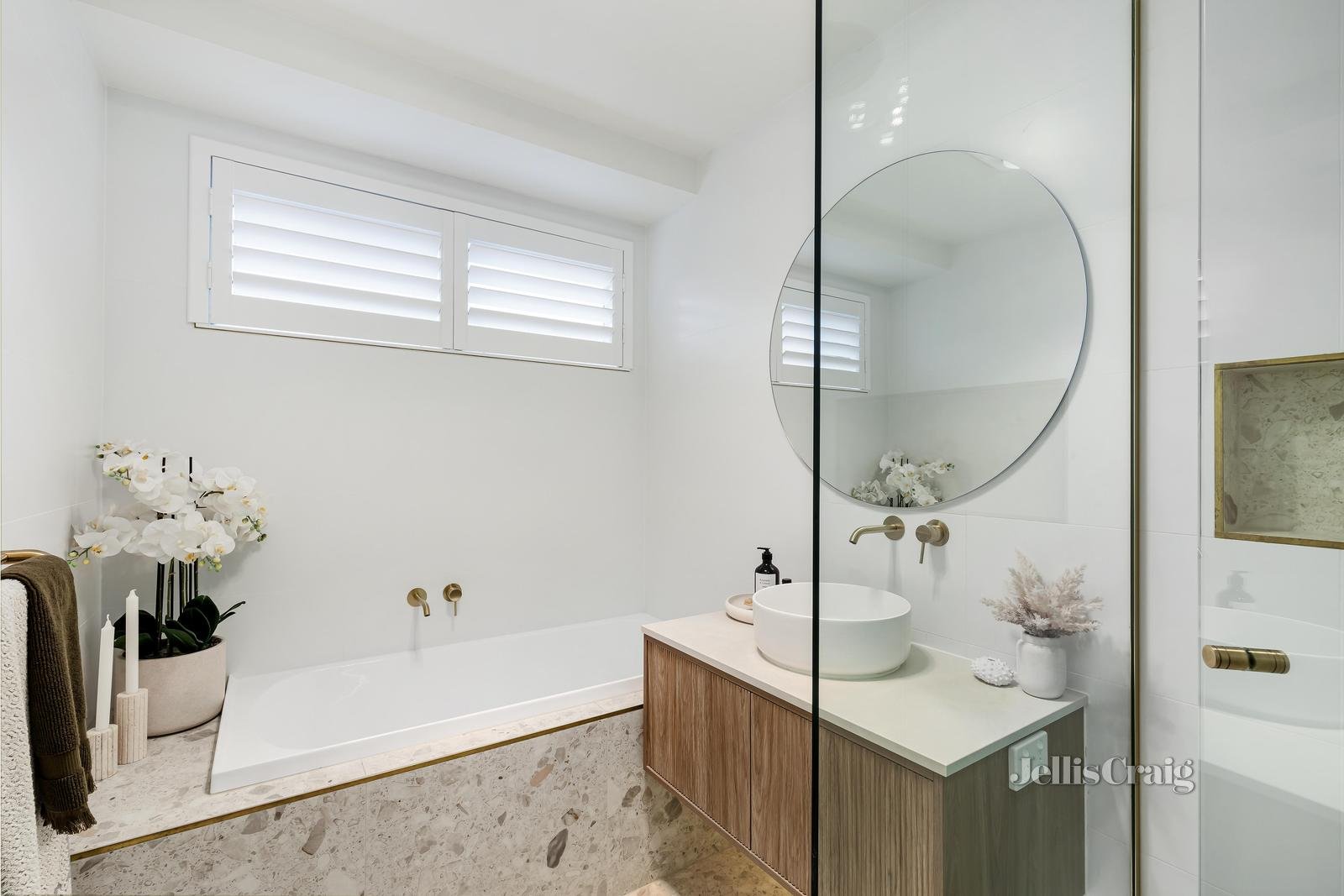 37 Eastgate Drive, Greensborough image 13