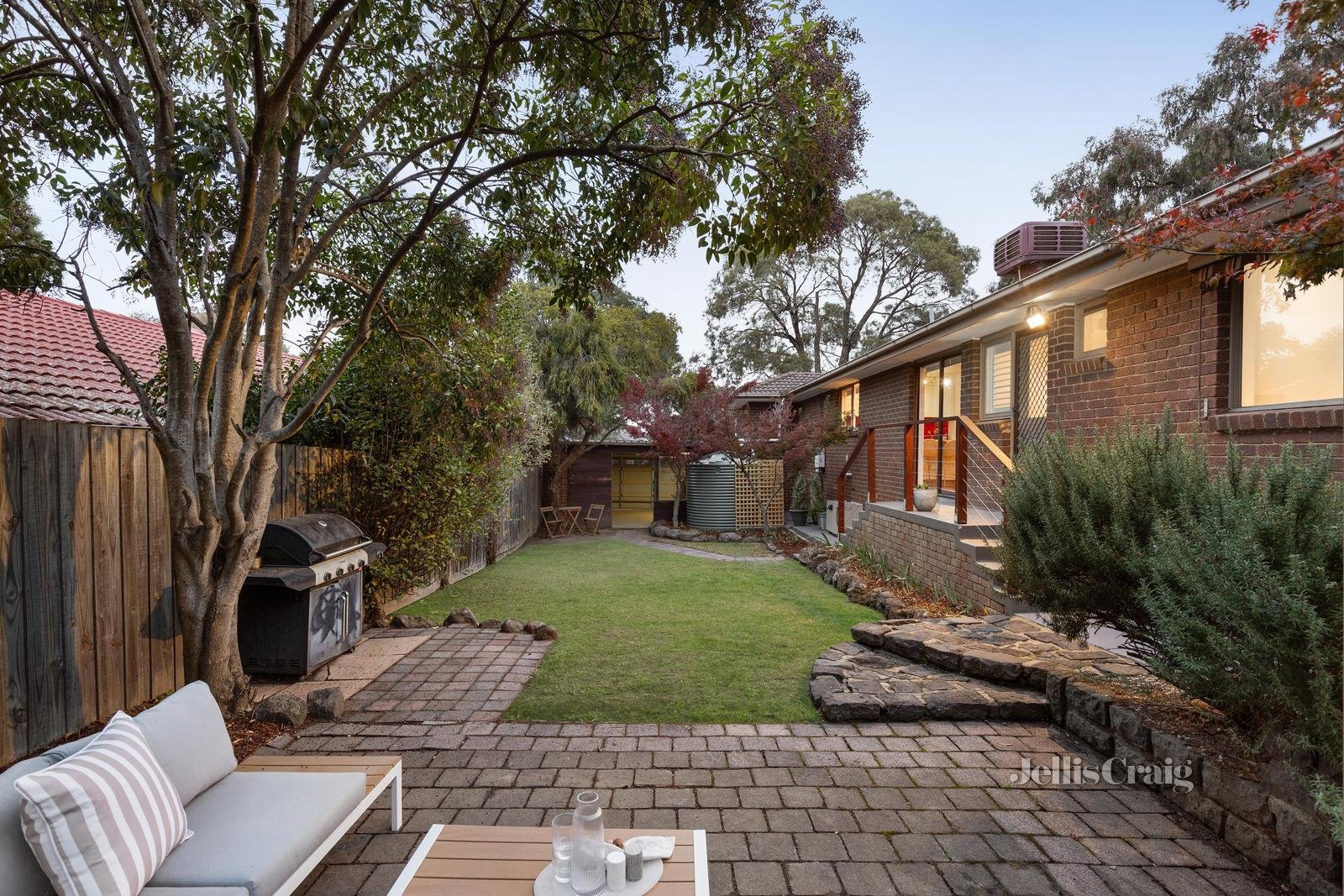 37 Eastgate Drive, Greensborough image 16
