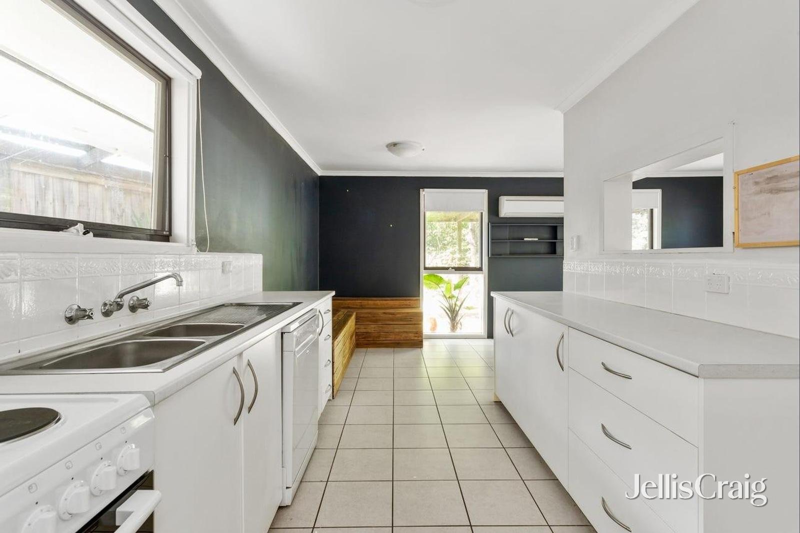 37 Elamo Road, Healesville image 2
