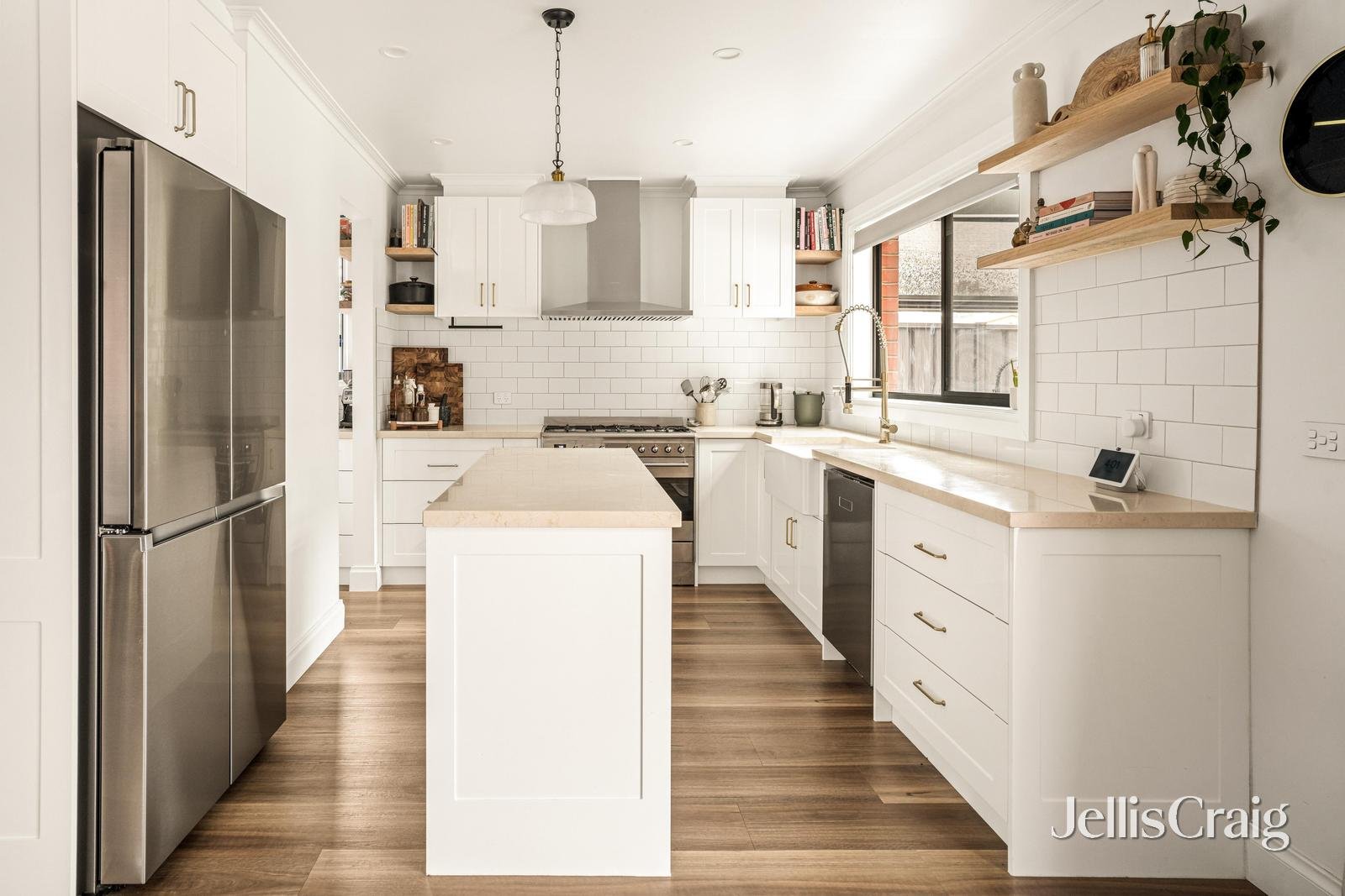 37 Eunice Drive, Cheltenham image 3