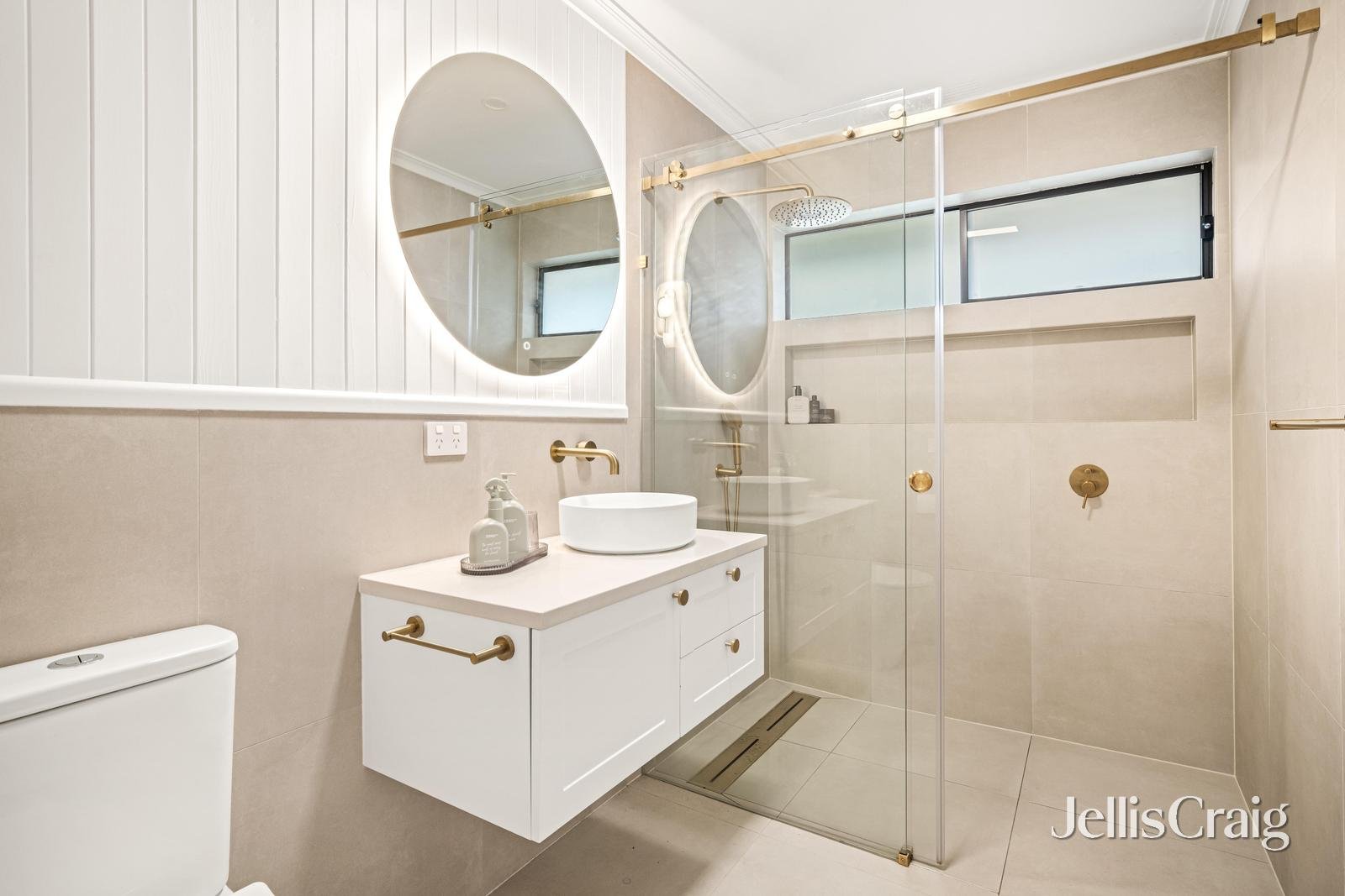 37 Eunice Drive, Cheltenham image 8