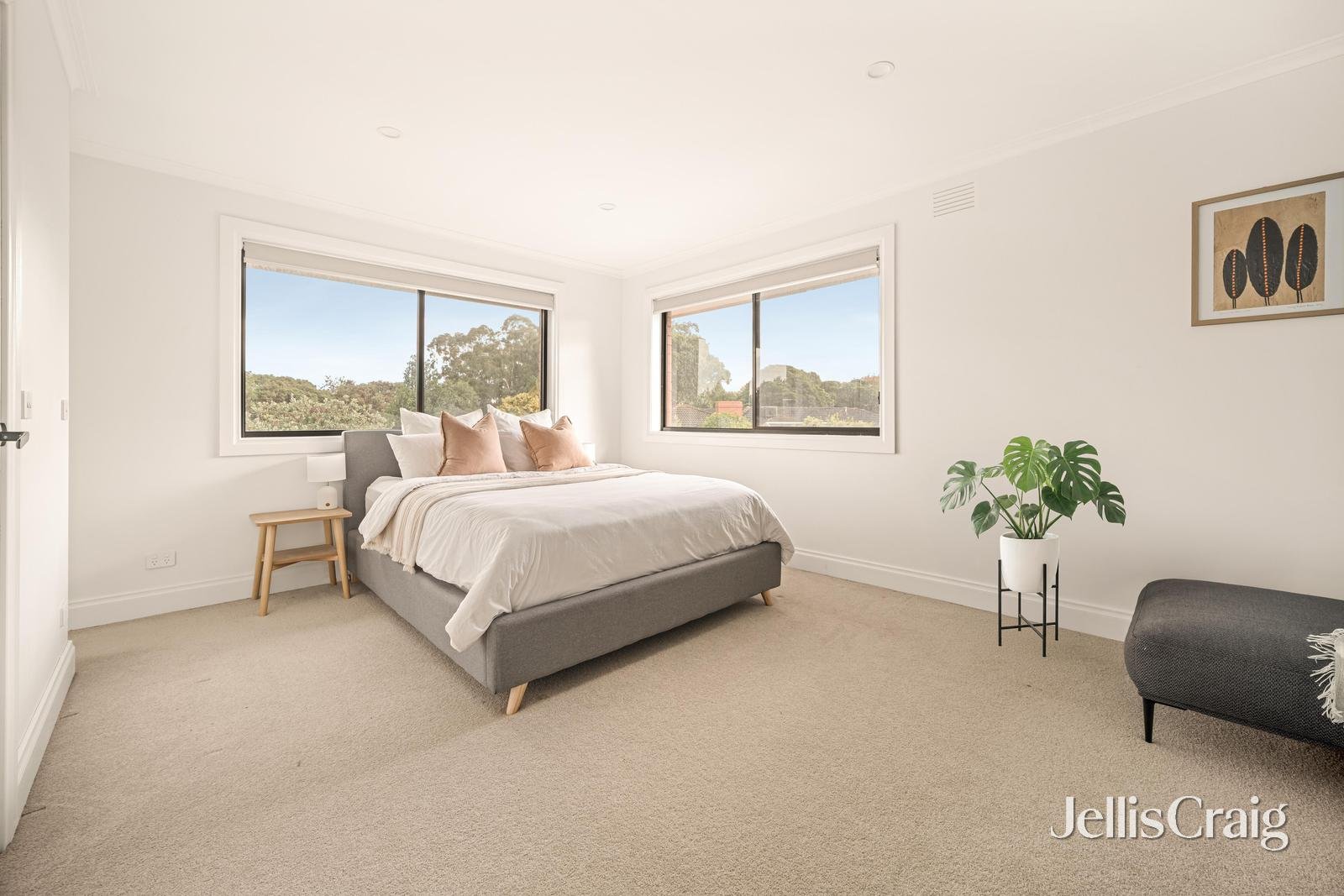 37 Eunice Drive, Cheltenham image 9