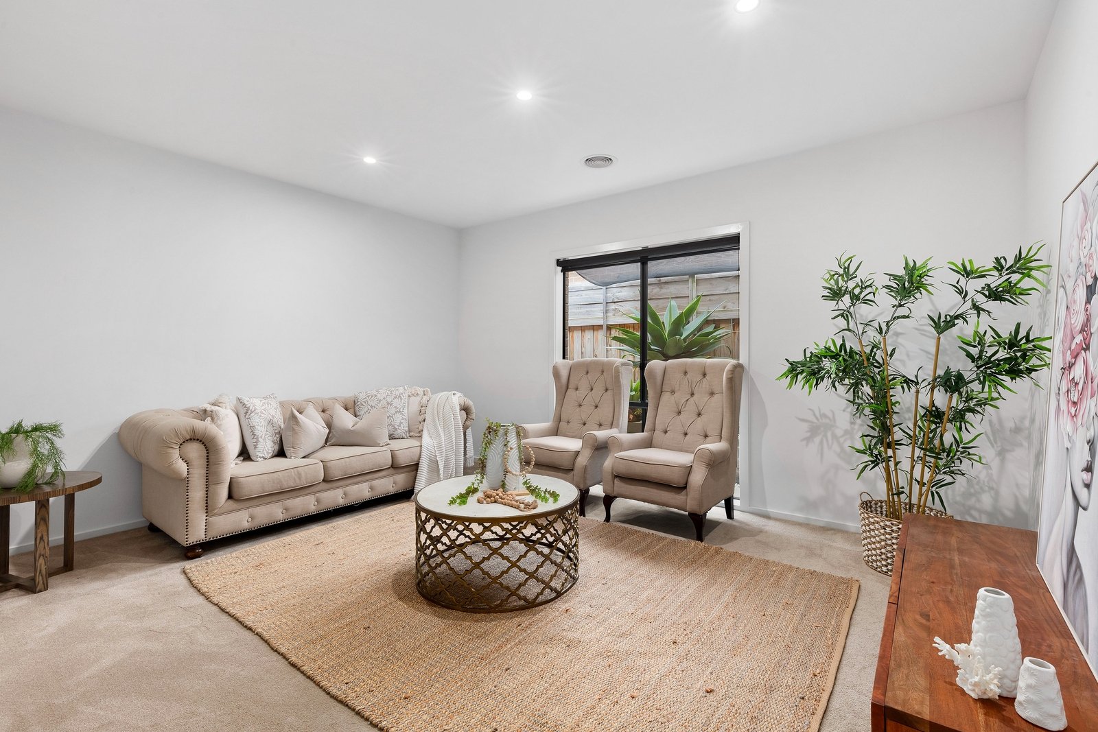 Property Gallery Thumbnail 10