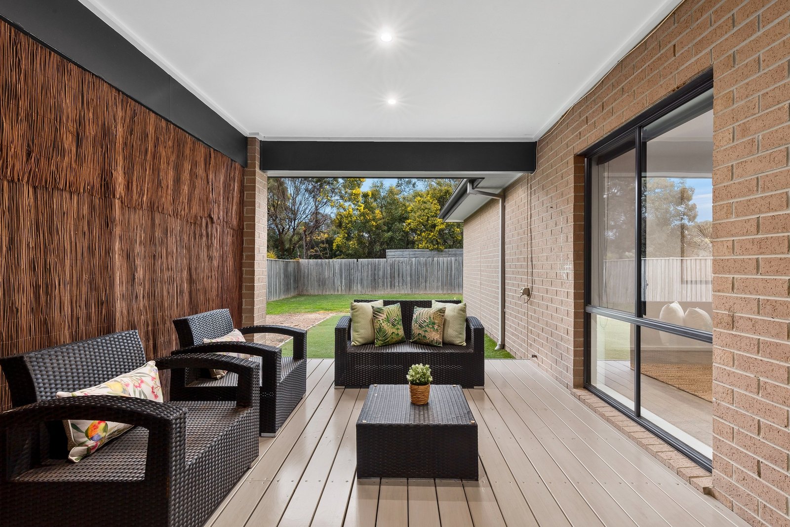 Property Gallery Thumbnail 16