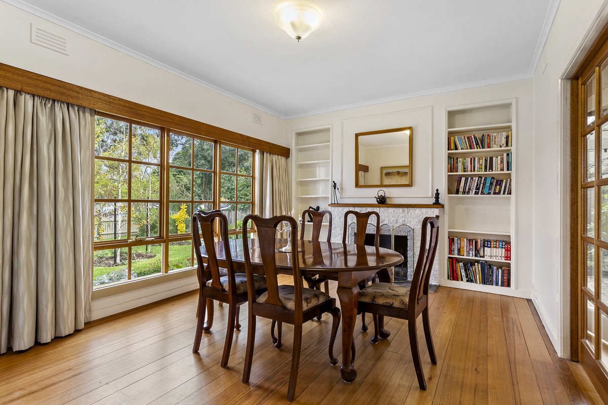 37 Everton Grove, Surrey Hills image 3