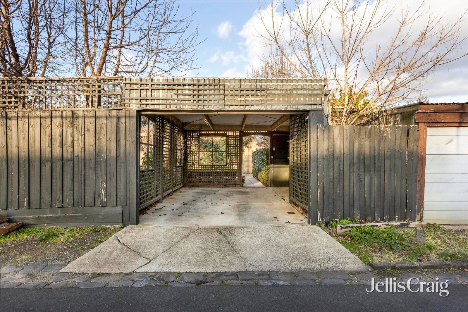 37 Fernhurst Grove, Kew image 18