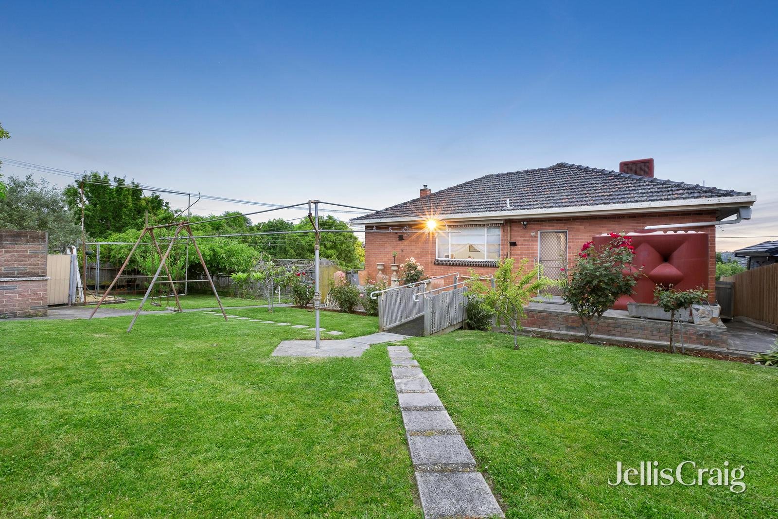 37 Flinders Street, Bulleen image 4