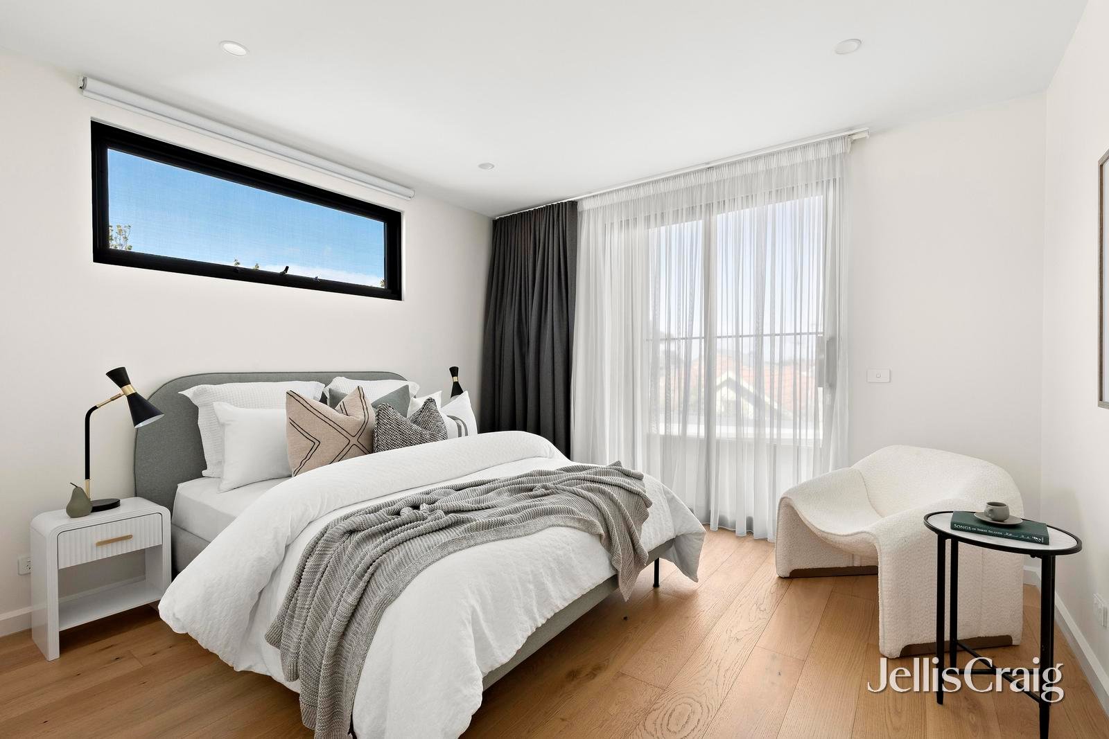 37 Flower Street, Essendon image 8