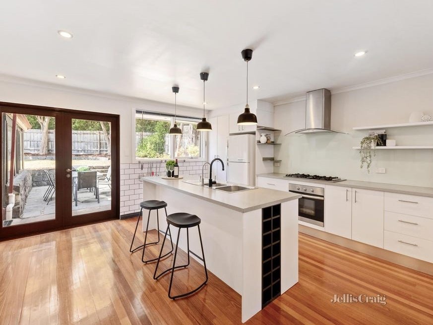 37 Gedye Street, Doncaster East image 2