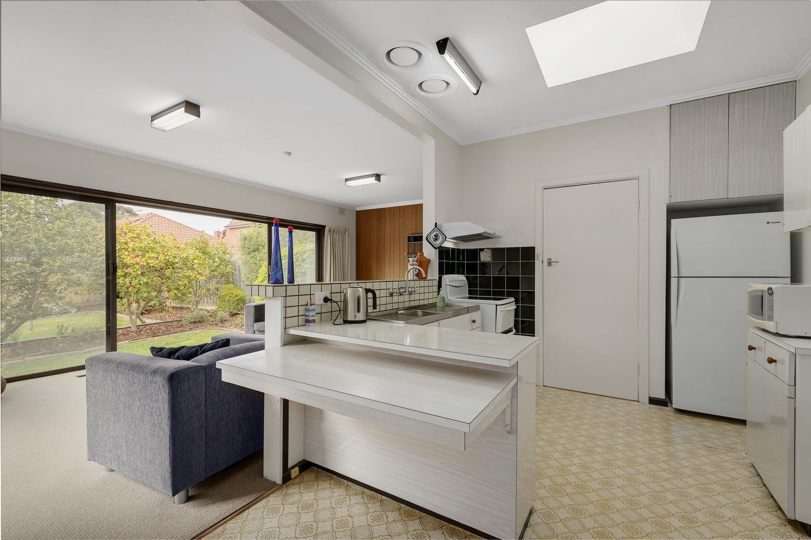 37 Gissing Street, Blackburn South image 4
