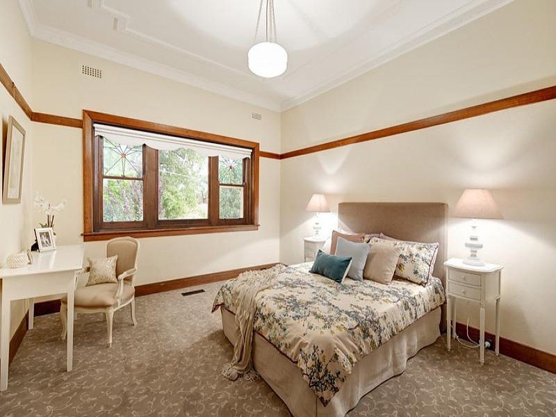 37 Glencairn Avenue, Camberwell image 8