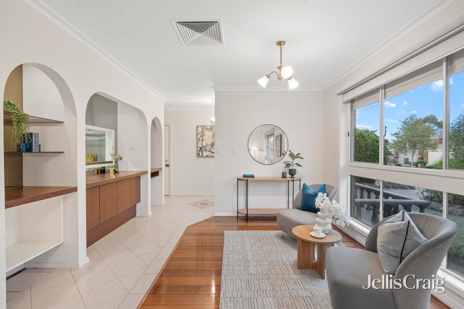 37 Grant Olson Avenue, Bulleen image 4