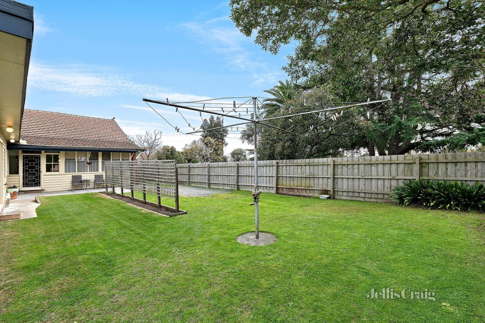 37 Grovedale Road, Surrey Hills image 10