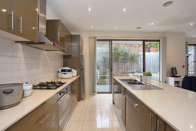 3/7 Highview Drive, Doncaster image 2
