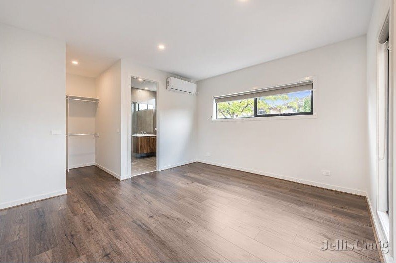 37 Hobart Road, Murrumbeena image 3