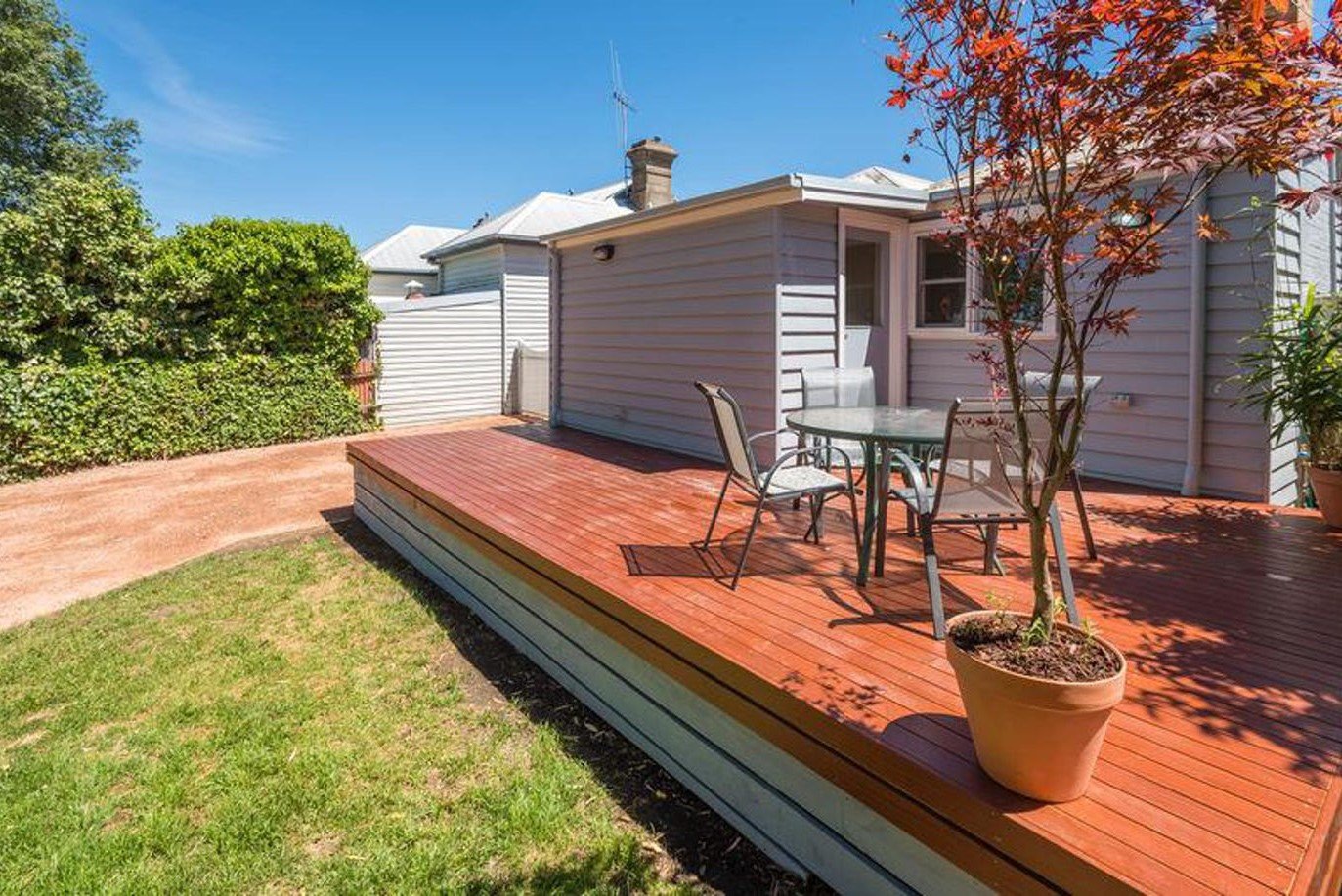 Property Gallery Thumbnail 8