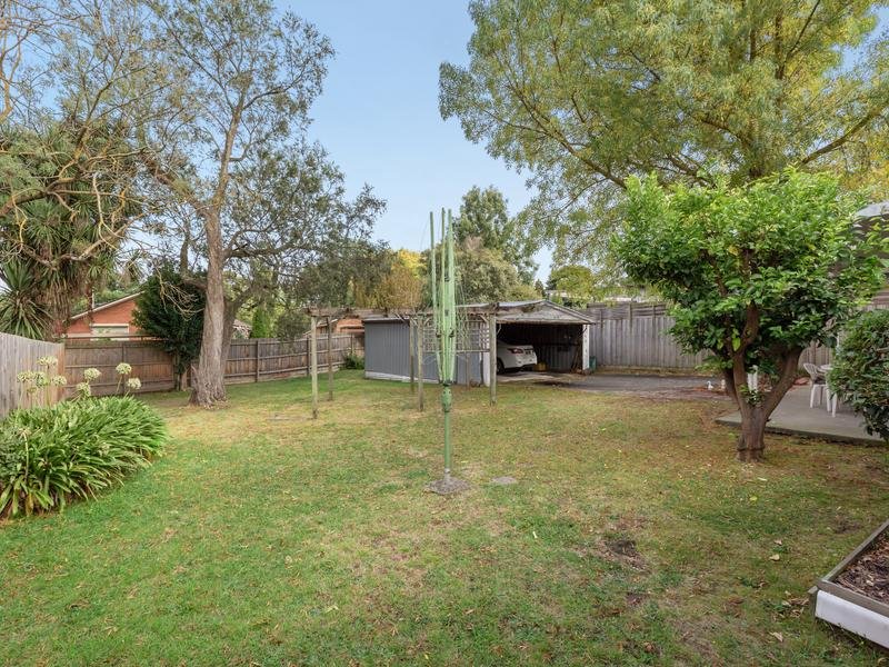 37 Illoura Avenue, Ringwood East image 7