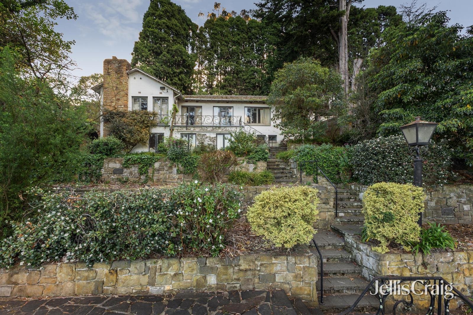37 Keam Street, Ivanhoe East image 2