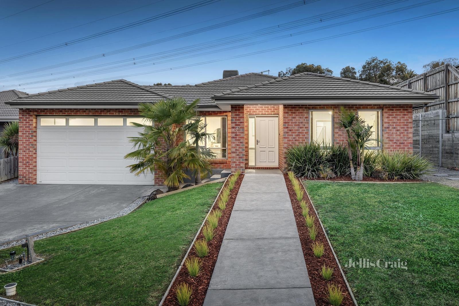 37 Kingfisher Drive, Diamond Creek image 1