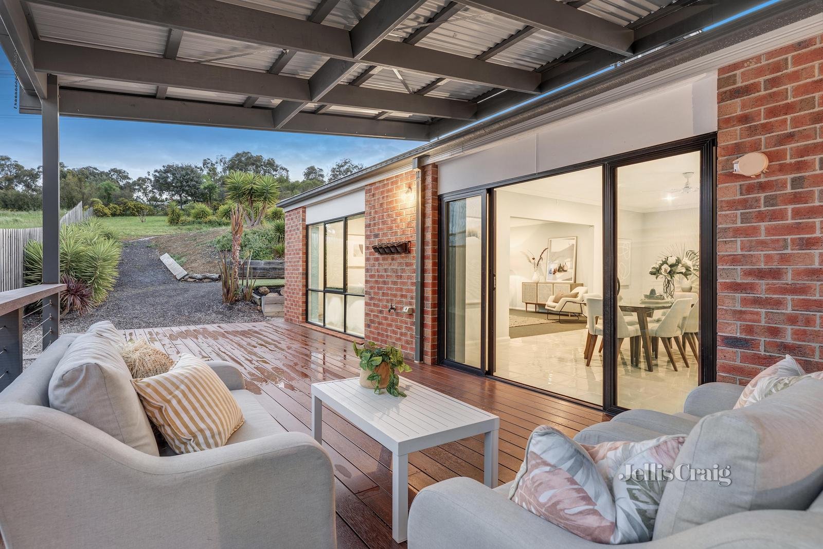 37 Kingfisher Drive, Diamond Creek image 11