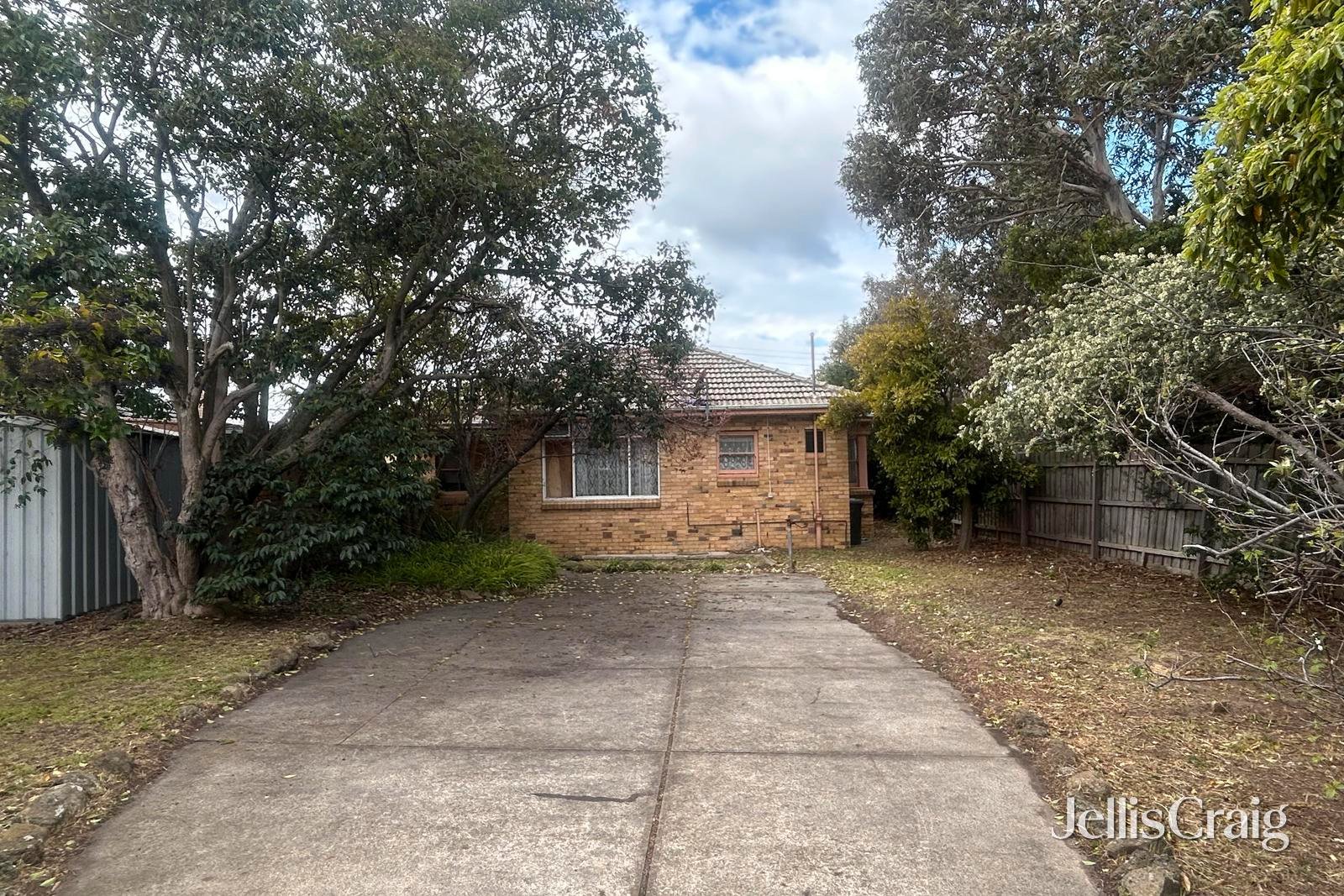 37 Kingsley Grove, Mount Waverley image 2
