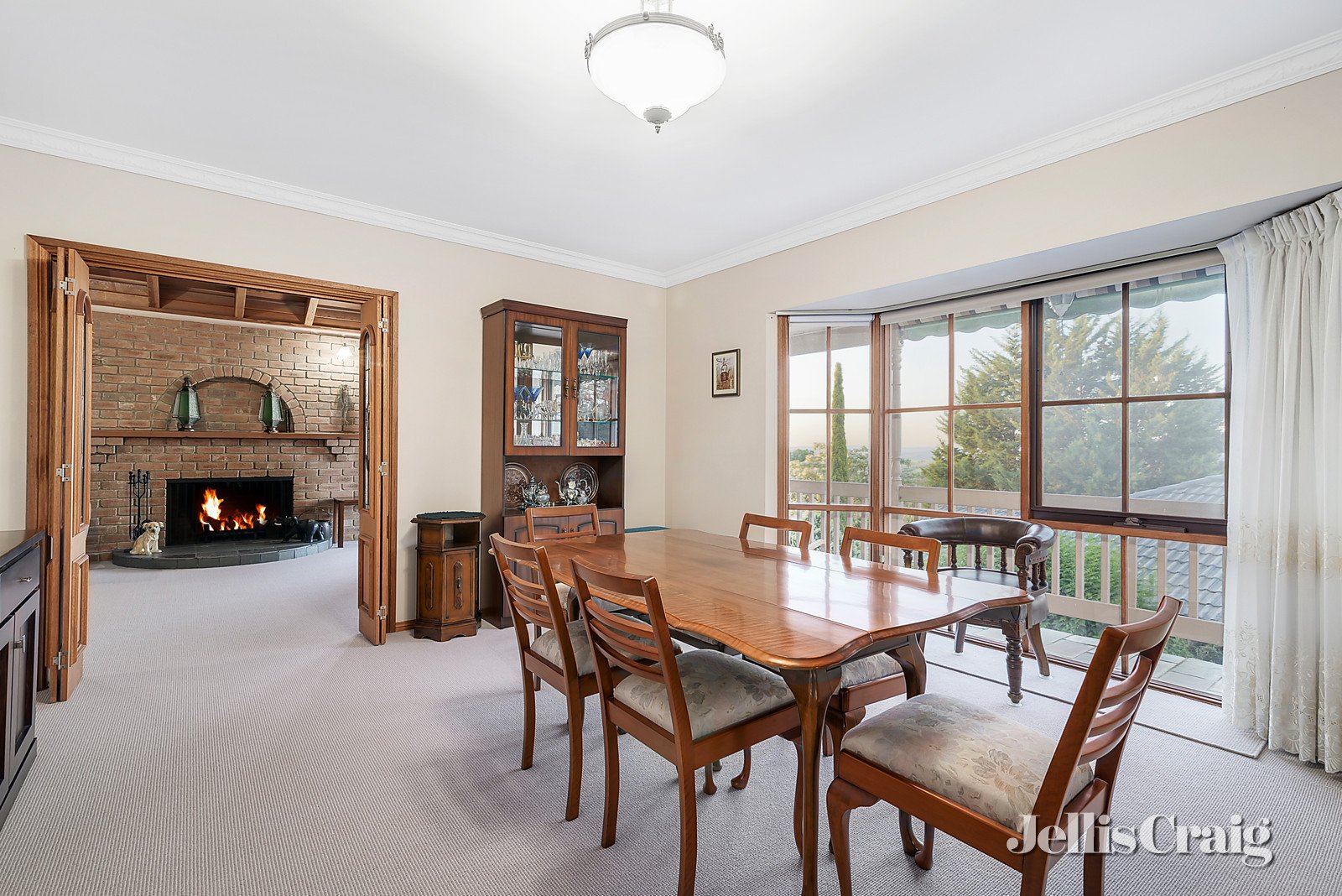 37 Kirkford Drive, Mooroolbark image 5