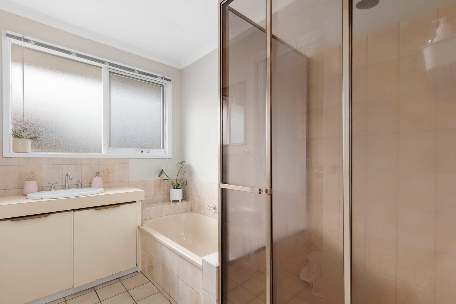 Property Gallery Thumbnail 11