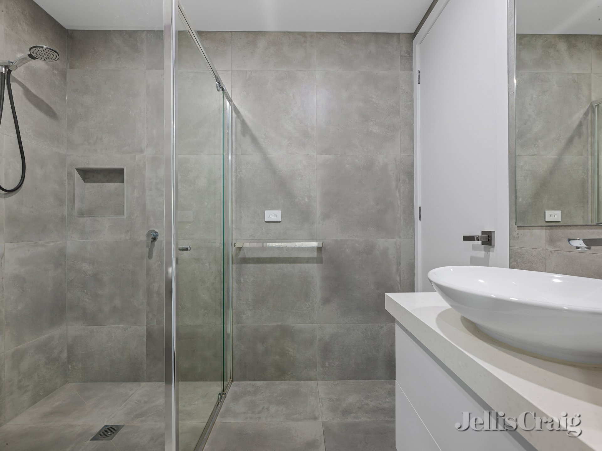 3/7 Lae Street, Heidelberg West image 7