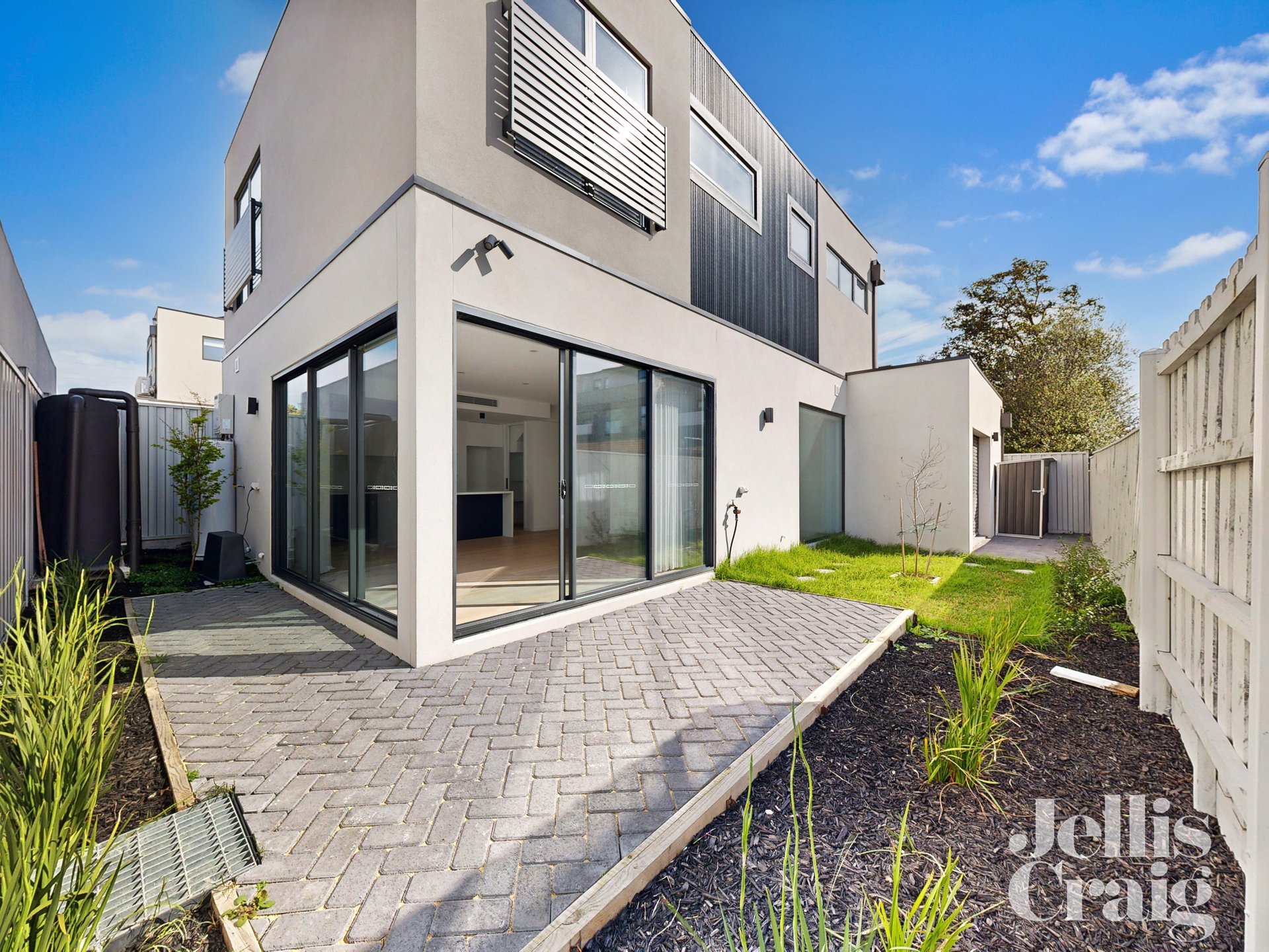 3/7 Larman Street, Bentleigh East image 13