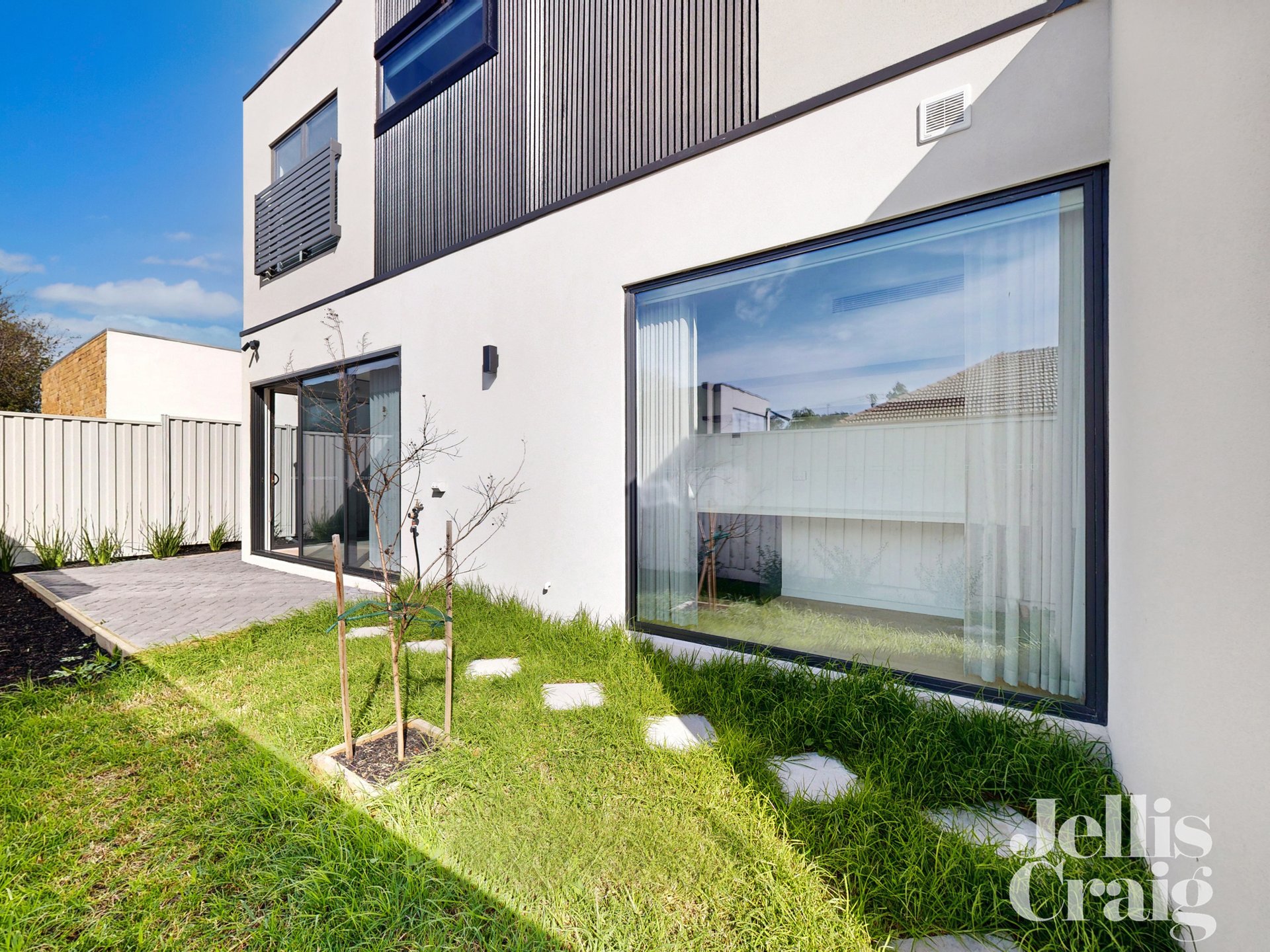 3/7 Larman Street, Bentleigh East image 14