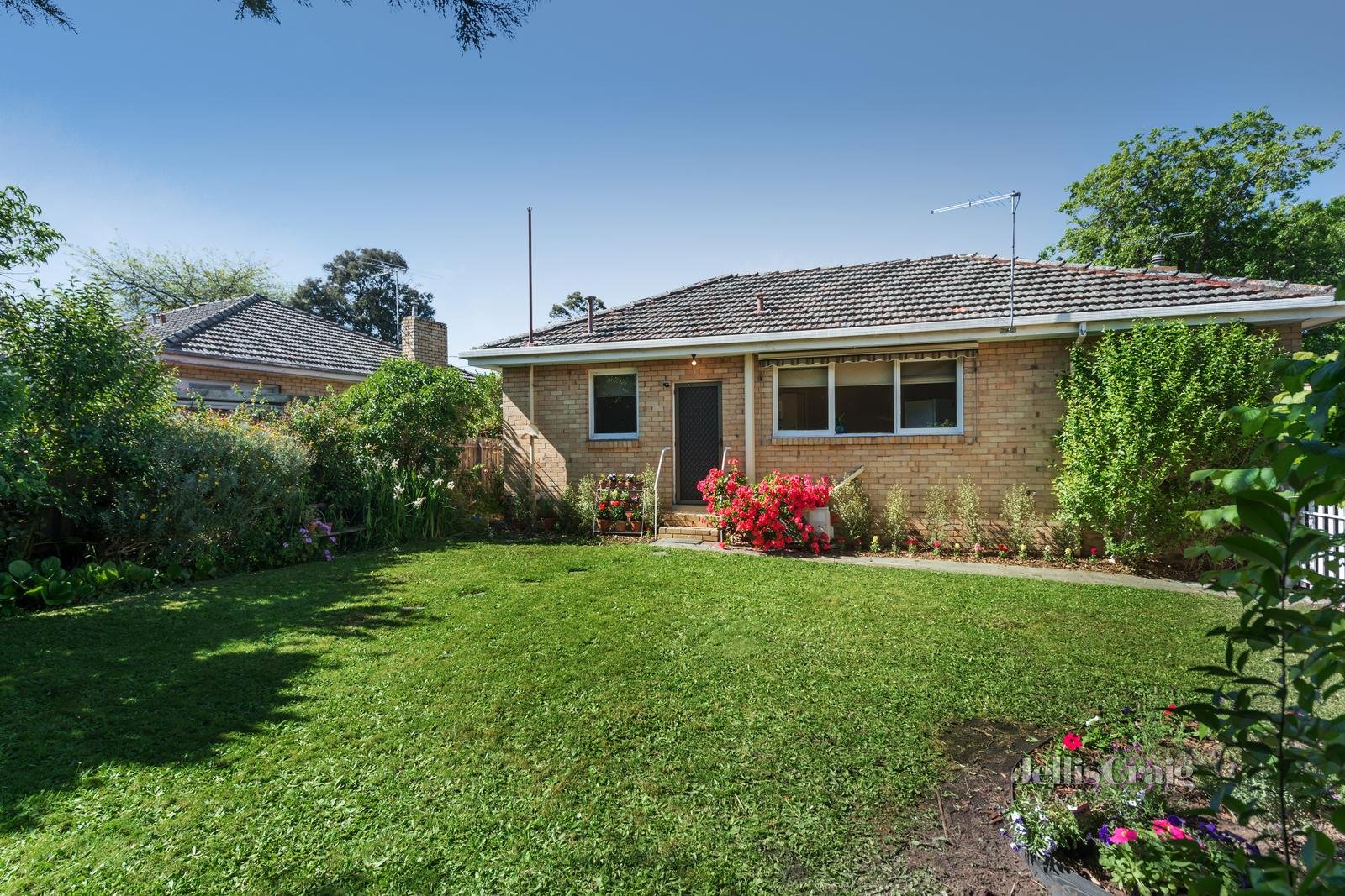 37 Laughlin Avenue, Nunawading image 9