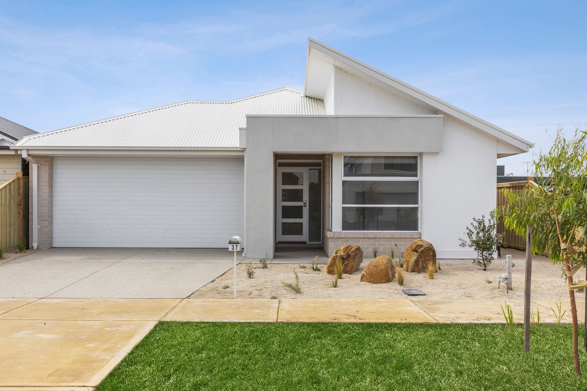 Property Gallery - Main Image
