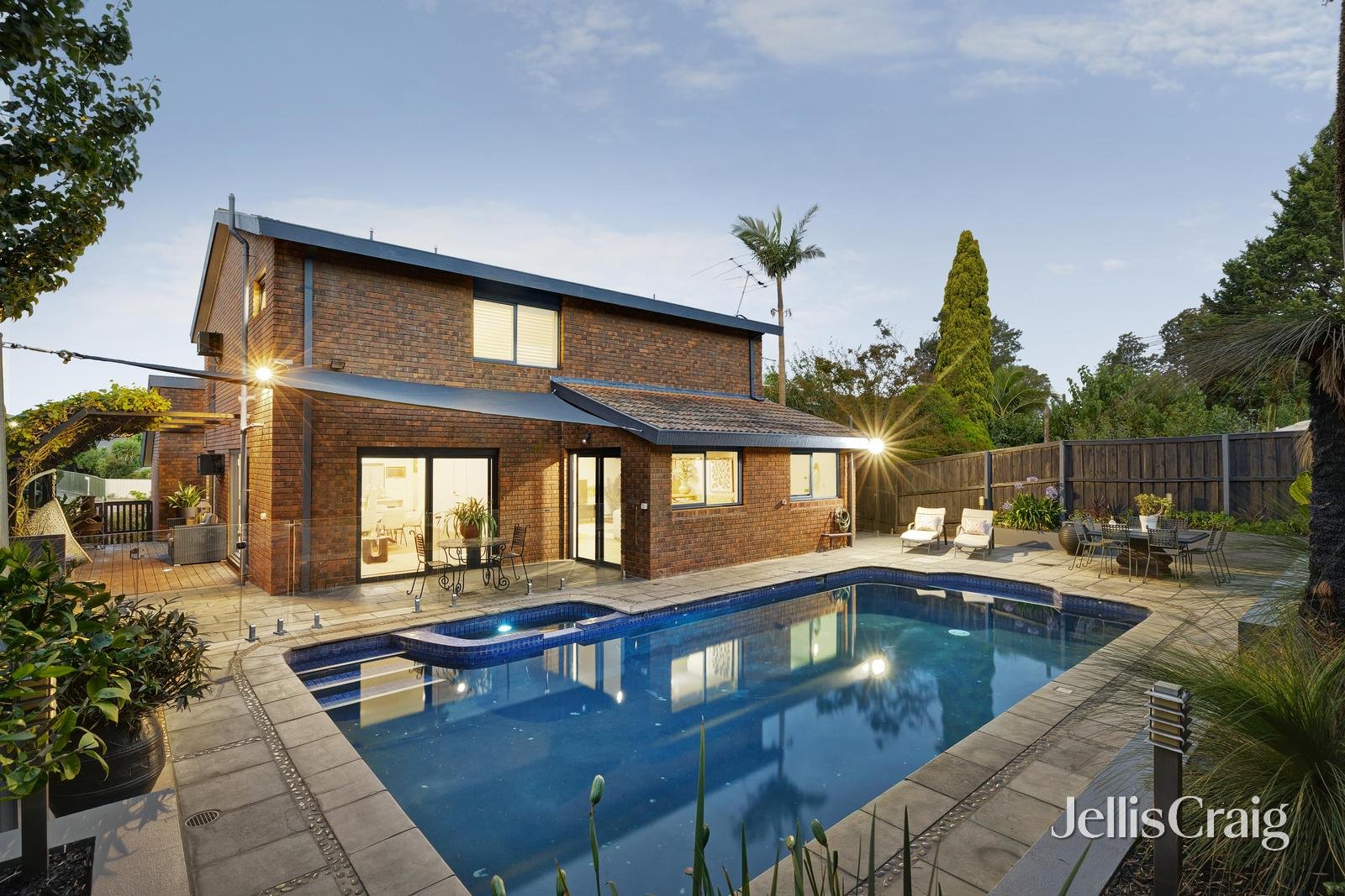 37 Margot Avenue, Doncaster image 2