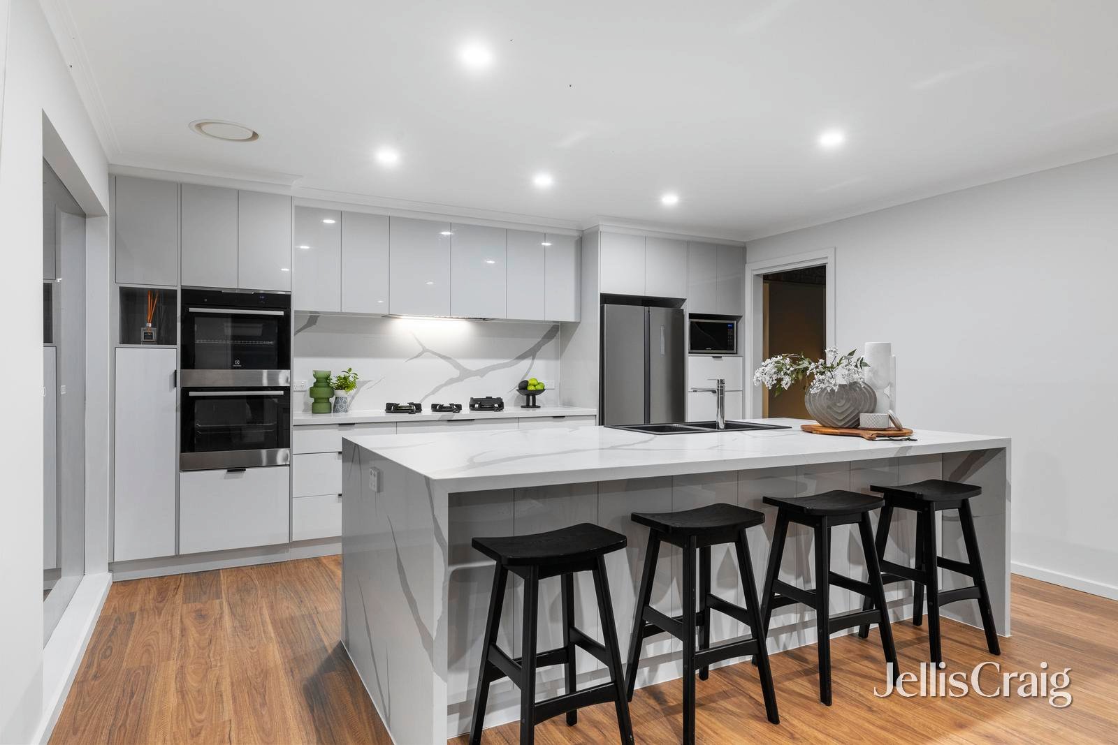 37 Margot Avenue, Doncaster image 6