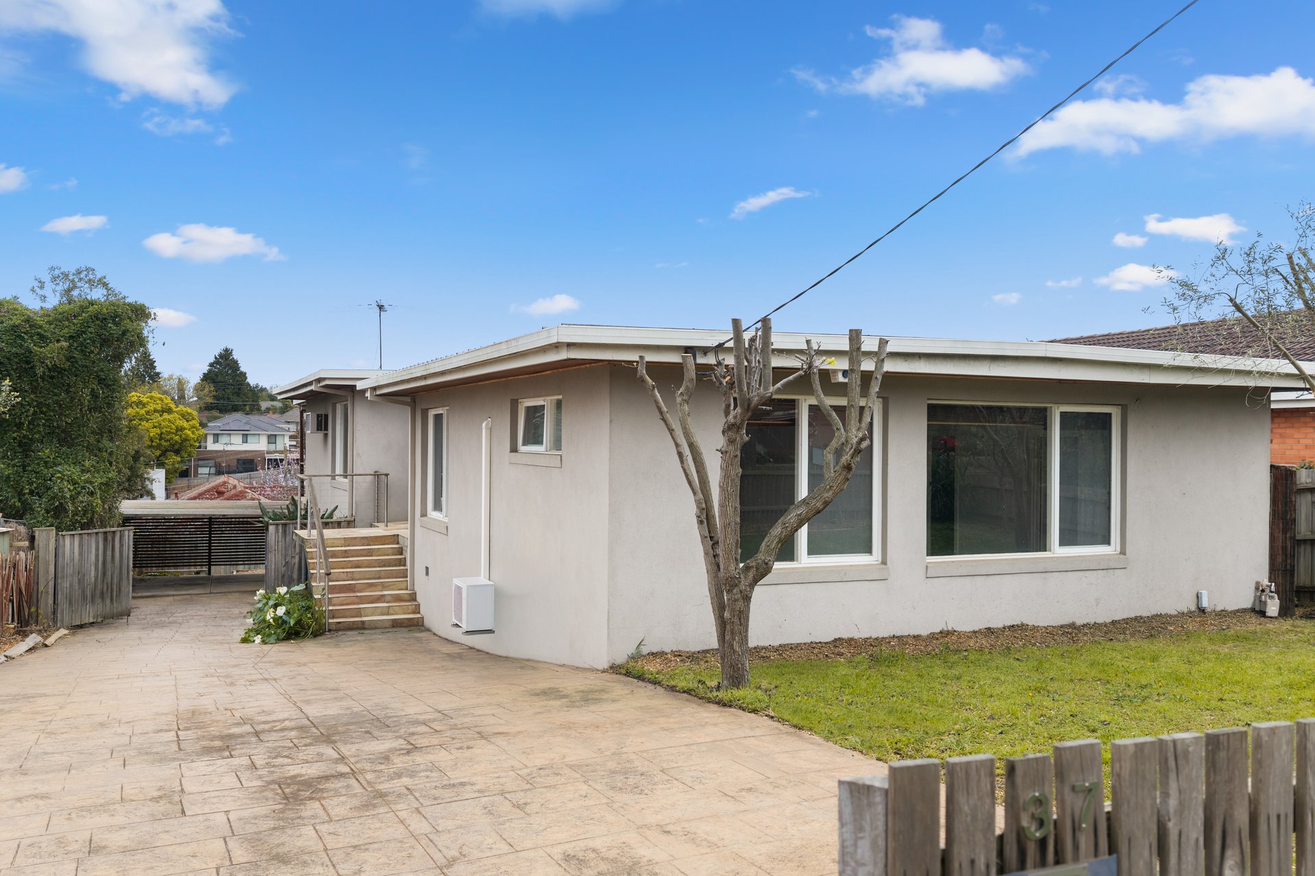 37 Marilyn Street, Doncaster image 1