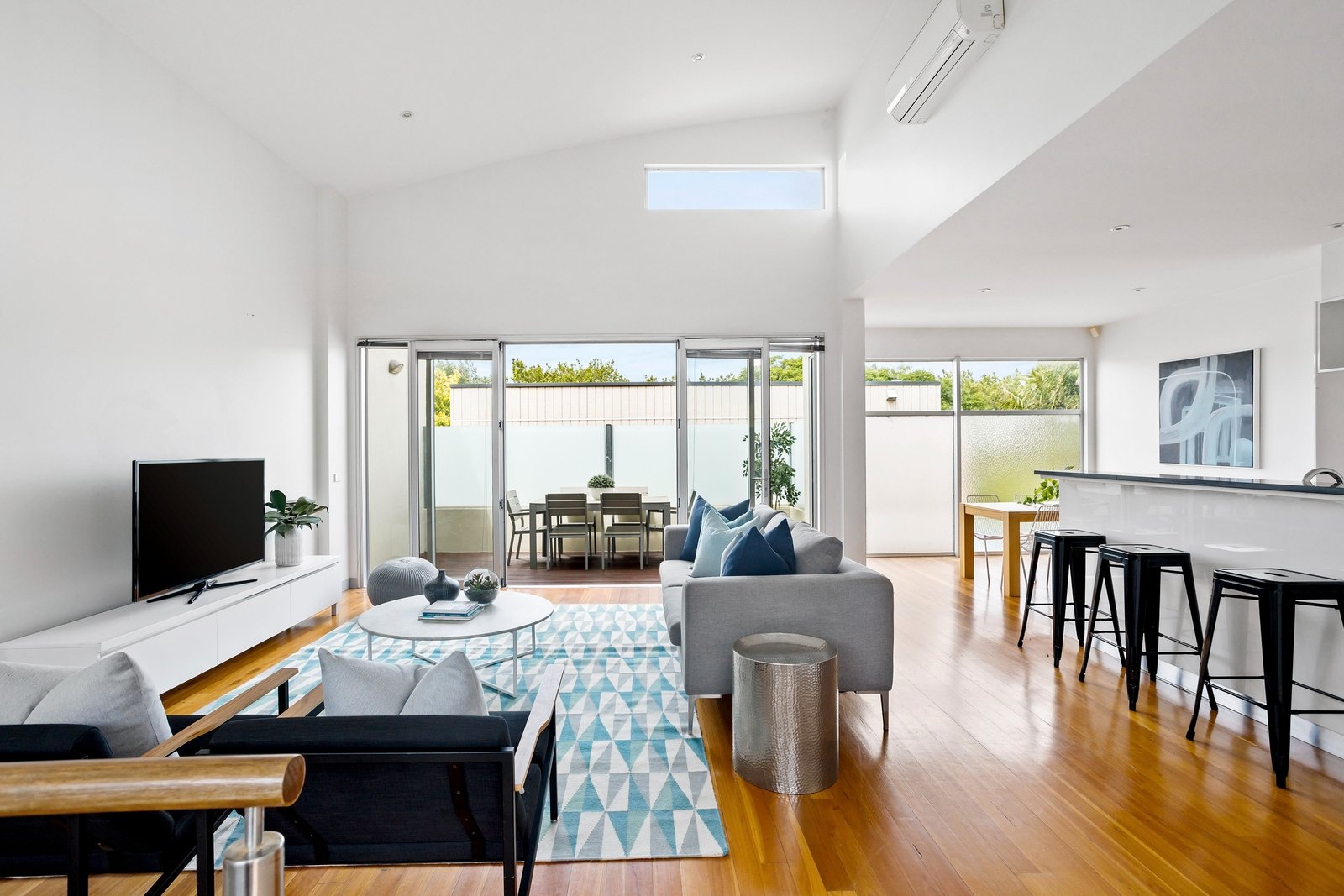 Property Gallery - Main Image