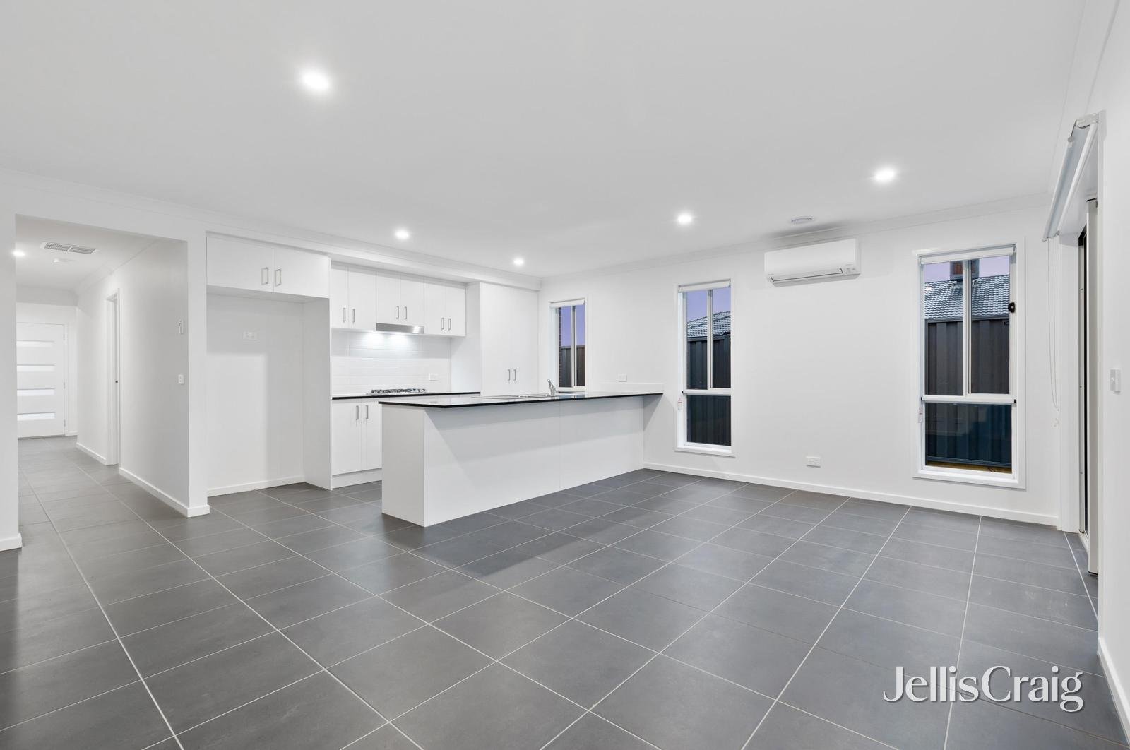 37 Mary Drive, Alfredton image 2