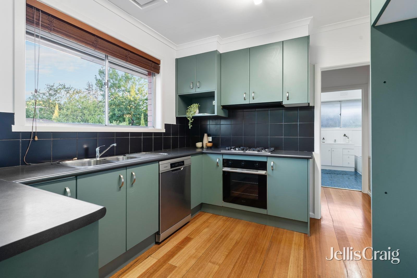 37 McCulloch Street, Nunawading image 5