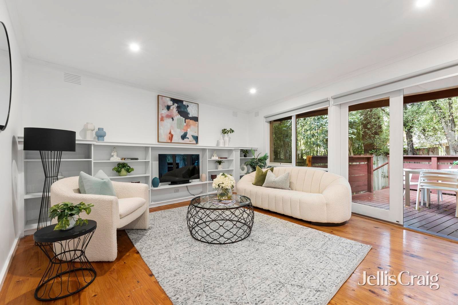 3/7 Miller Crescent, Mount&nbsp;Waverley image 2