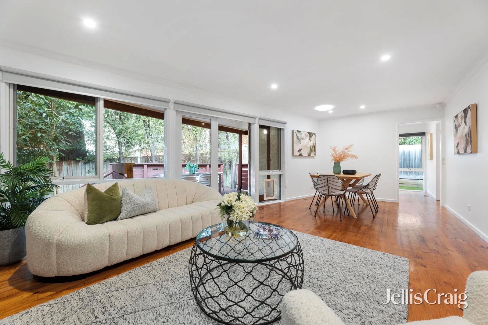 3/7 Miller Crescent, Mount&nbsp;Waverley image 3