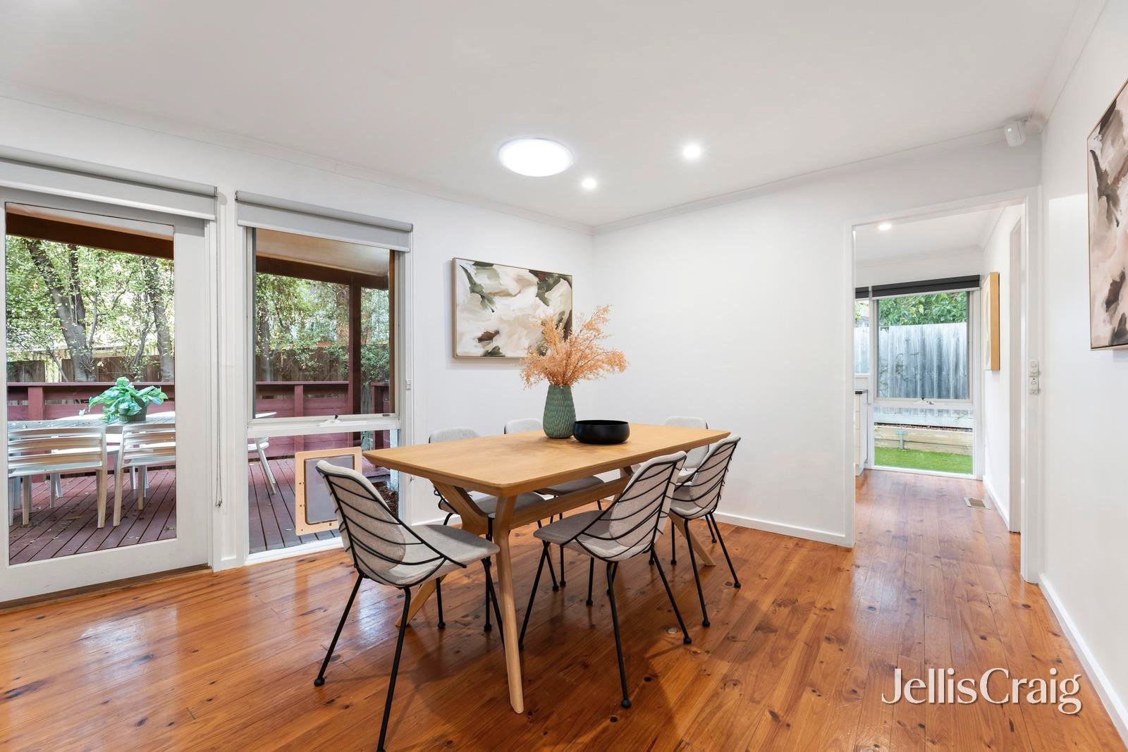 3/7 Miller Crescent, Mount&nbsp;Waverley image 5