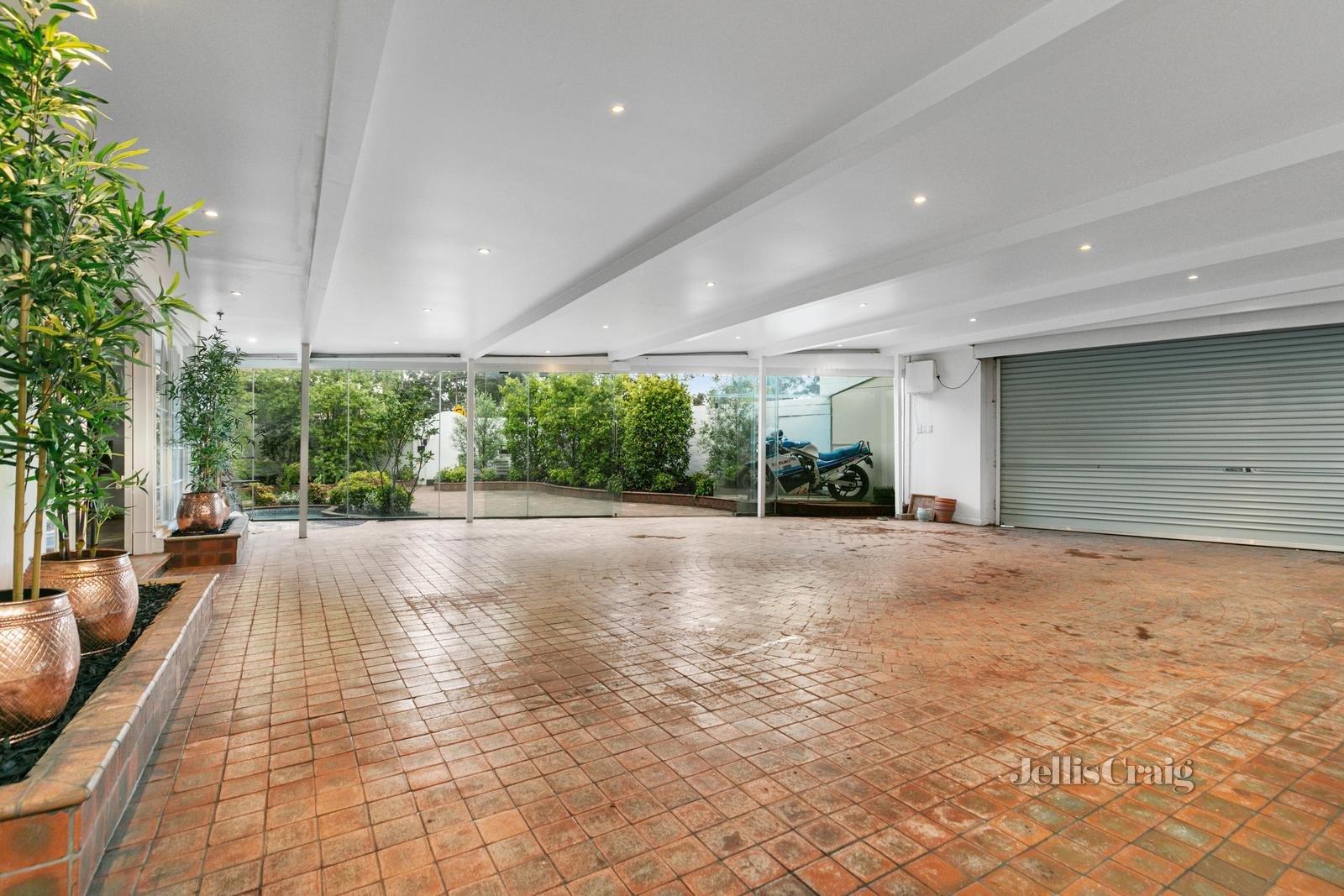 37 Miller Crescent, Mount Waverley image 16