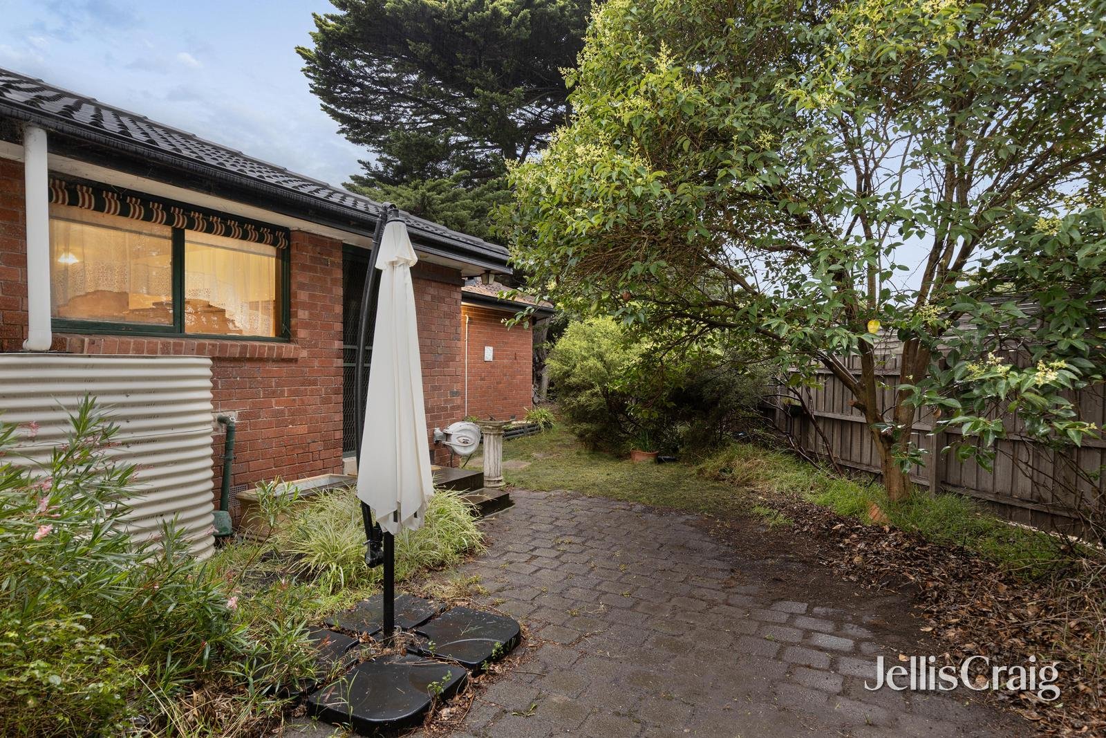37 Milton Parade, Bundoora image 12