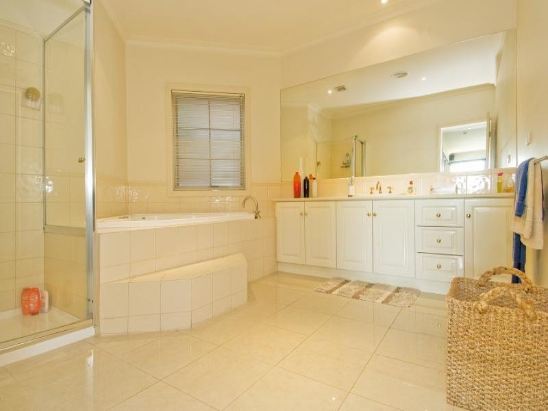37 Montrose Place, Highton image 10