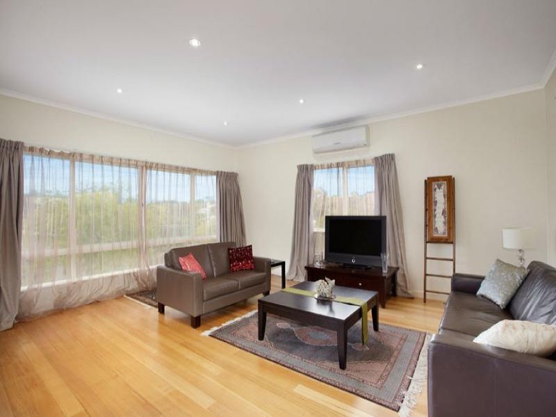 37 Moselle Street, Mont Albert North image 2