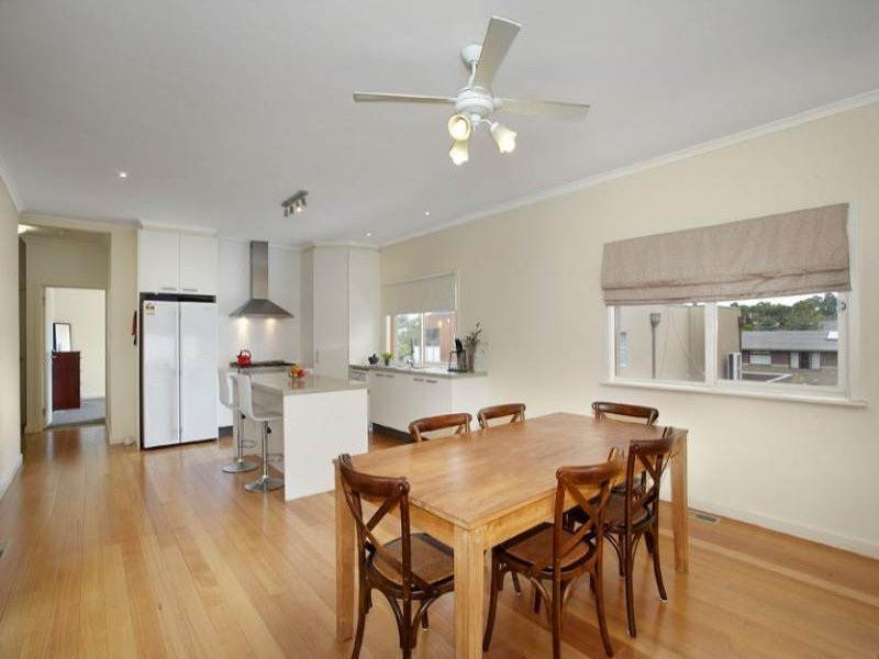 37 Moselle Street, Mont Albert North image 4