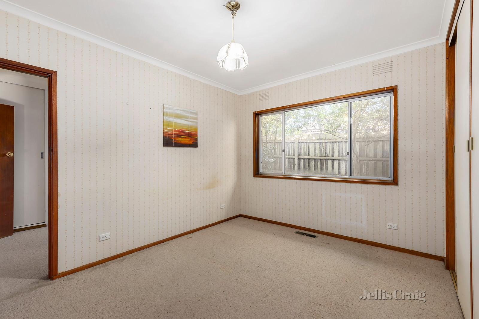 37 Nicholson Street, Nunawading image 5