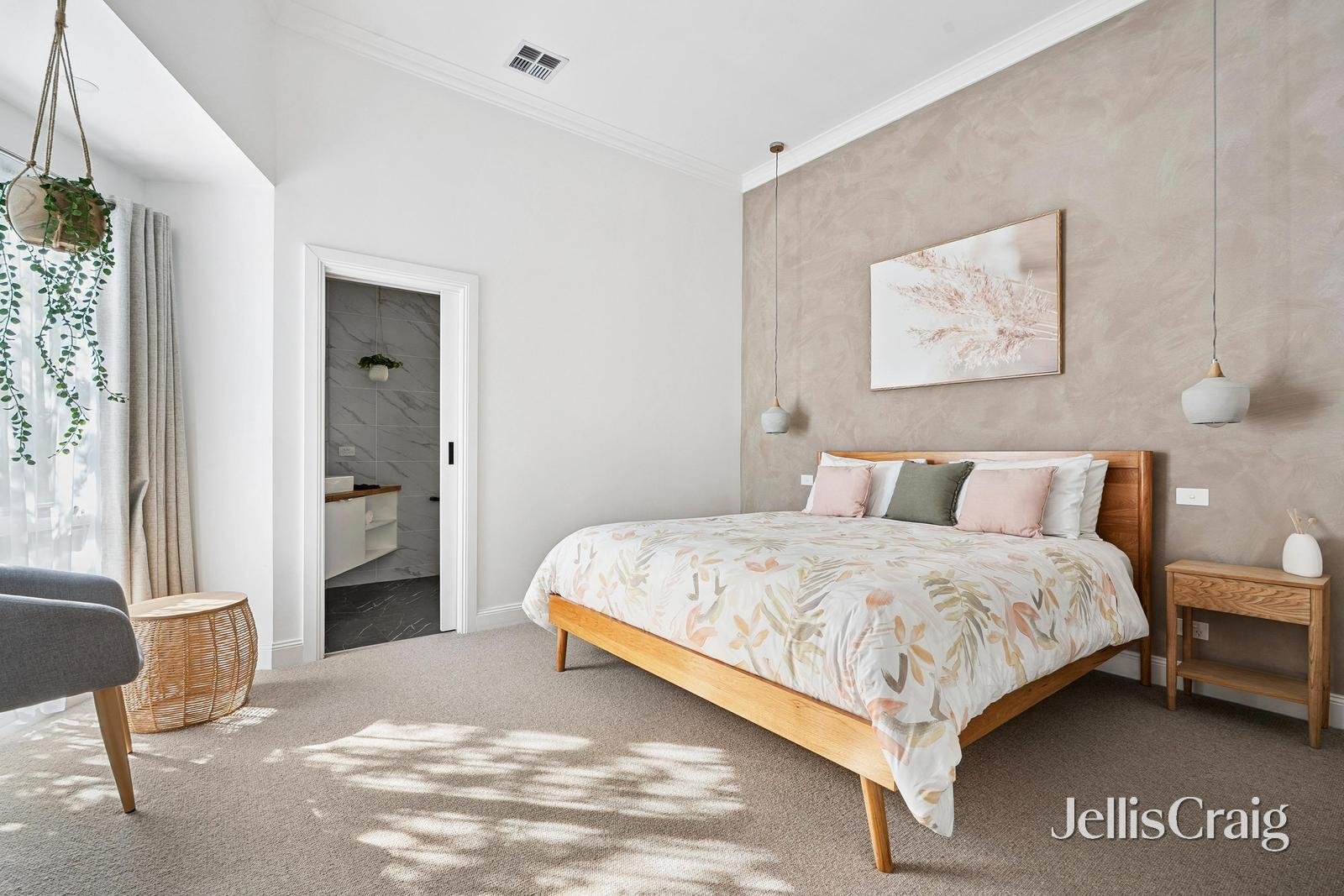 37 Normanby Street, East Geelong image 5