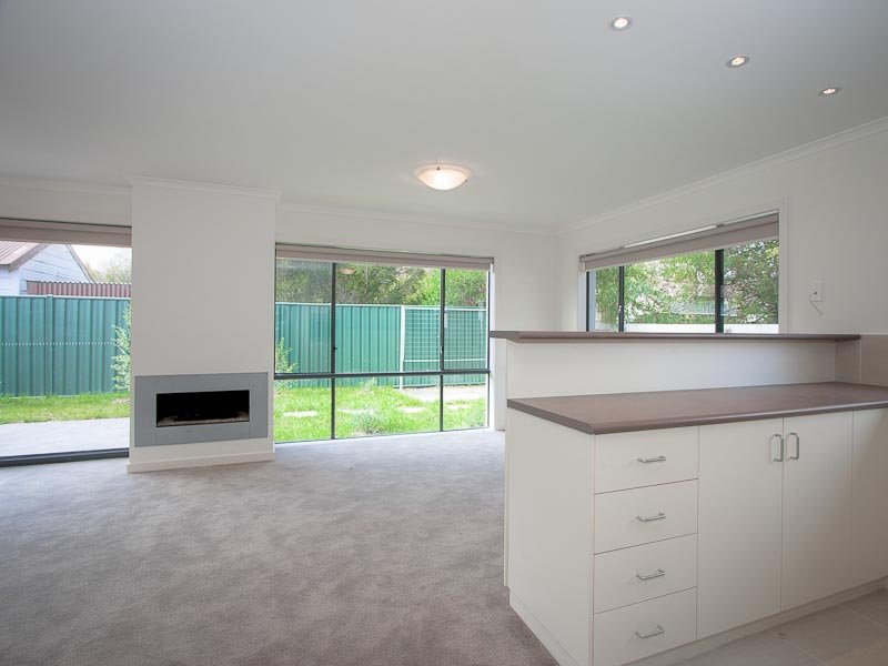 3/7 Pohlman Street, Kyneton image 4