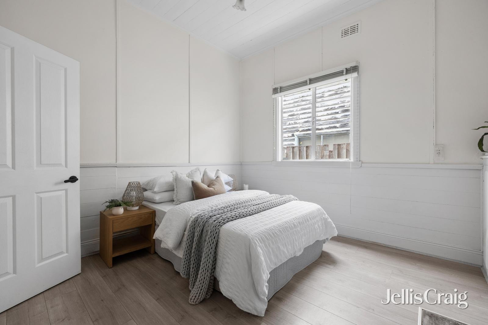 37 Railway Place, Williamstown image 8